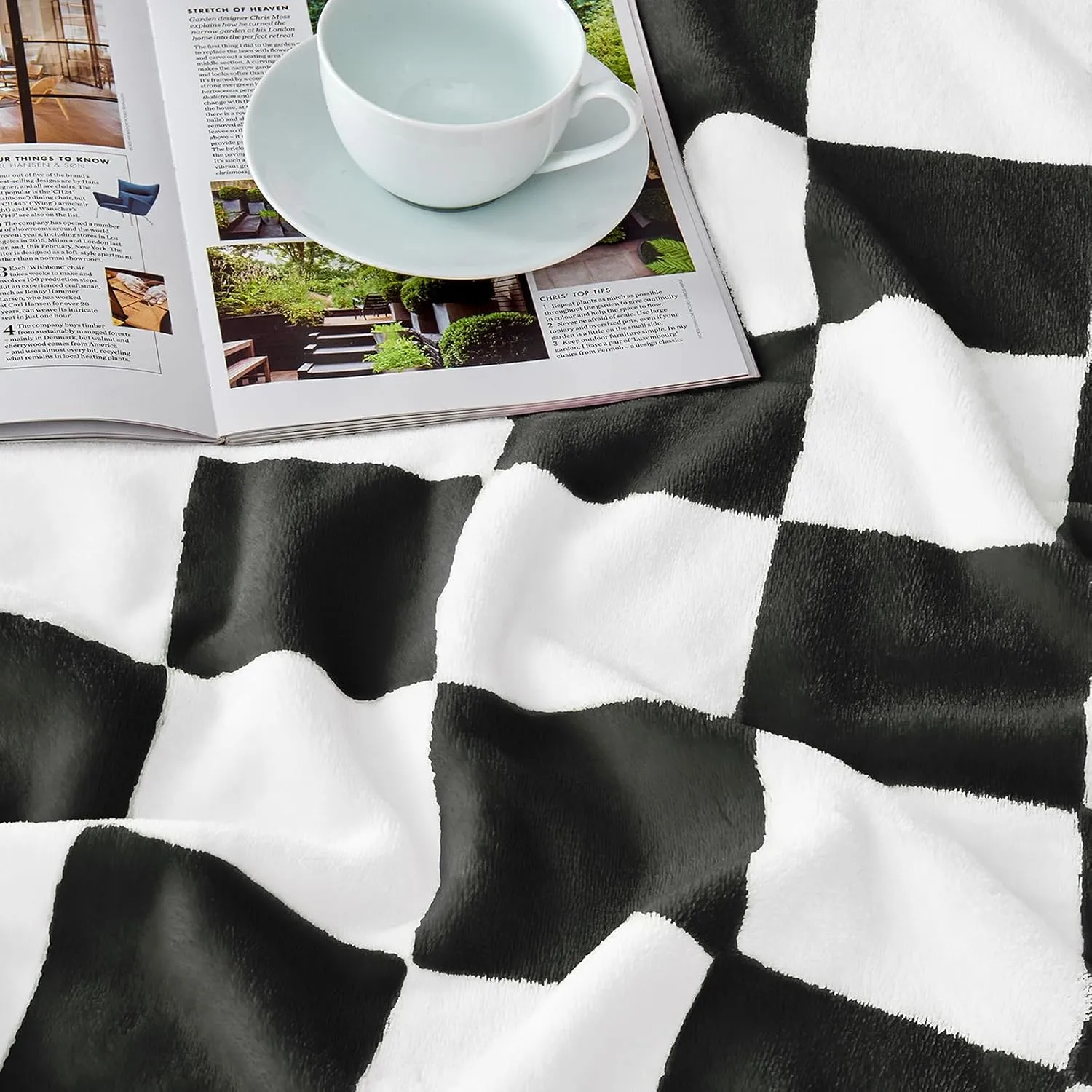 Black Checkered Blanket, Soft Cozy Fleece Checkered Throw Blankets for Bed Sofa Couch Camping, Ultra Fluffy Throws for All Seasons, 50x60 Inch, Black