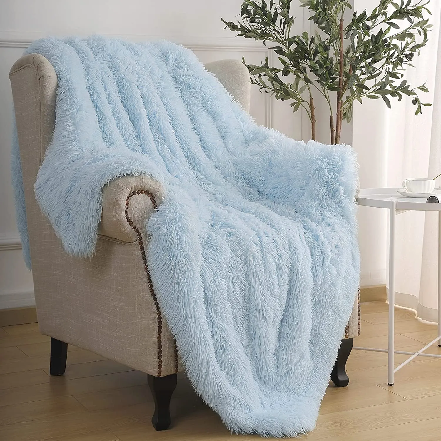 Light Blue Throw Blankets, Super Soft Shaggy Fuzzy Sherpa Blankets, Cozy Warm Lightweight Fluffy